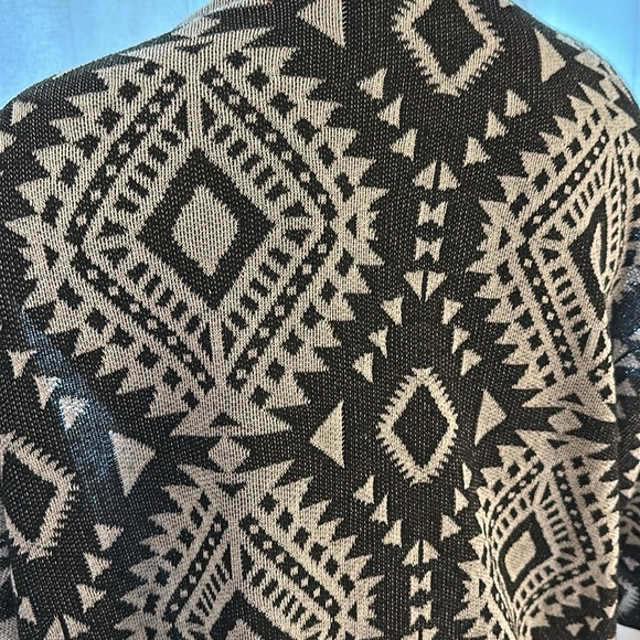 H&M Oversized Cardi - Picture 5 of 7